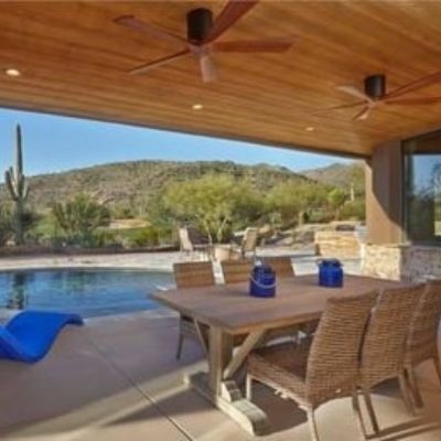 ventilateur en bois sur terrasse extérieur